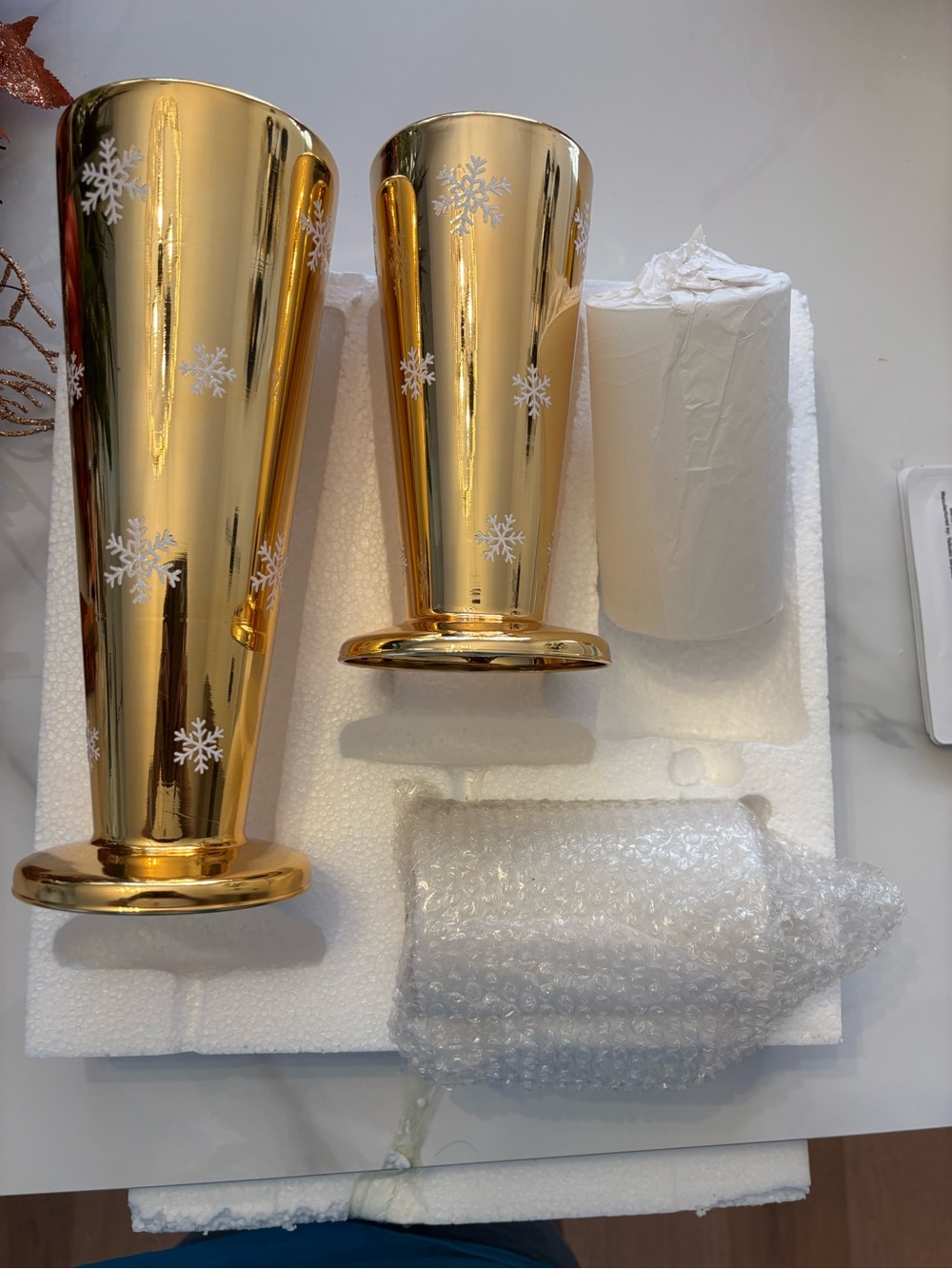 Gold Snowflake Candle Holders with battery operated candles included - Set of 2
